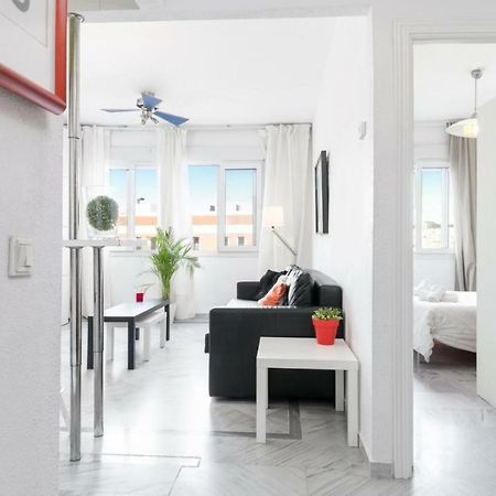 Lovely Suite With River Views And Parking Малага Экстерьер фото